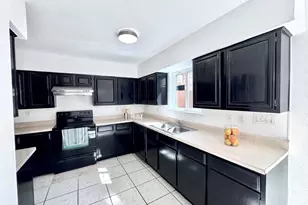 9901 Sharpcrest St, Houston, TX 77036 - Photo 11