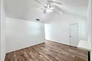 9901 Sharpcrest St, Houston, TX 77036 - Photo 17