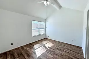 9901 Sharpcrest St, Houston, TX 77036 - Photo 15