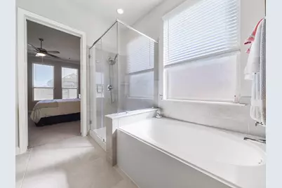 10267 Bayou Oaks Drive, Conroe, TX 77385 - Photo 23