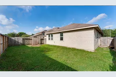 9938 Cobbs Cove Lane, Houston, TX 77044 - Photo 21