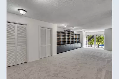 5050 Ambassador Way #218, Houston, TX 77056 - Photo 5