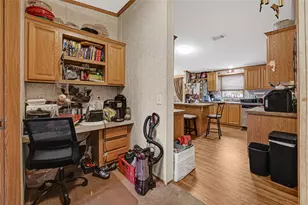 17106 Pickering Rd, Conroe, TX 77302 - Photo 21