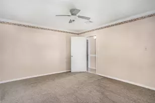 16900 Wellborne Rd, Pearland, TX 77584 - Photo 13