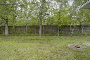 16900 Wellborne Rd, Pearland, TX 77584 - Photo 27