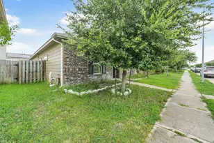 7402 Granite Terrace Ln, Houston, TX 77083 - Photo 3