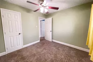 808 Dumas Dr, Bryan, TX 77803 - Photo 13