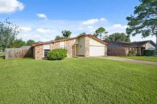 15822 Danford Dr, Houston, TX 77053 - Photo 3