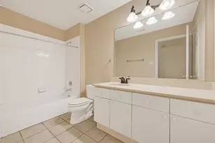 4211 Hambledon Village Dr, Houston, TX 77014 - Photo 17