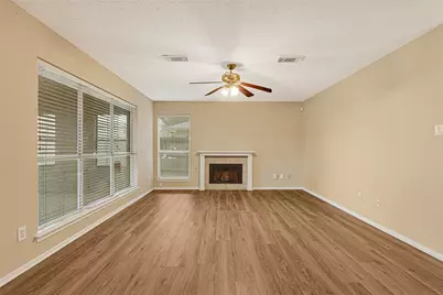 4211 Hambledon Village Drive, Houston, TX 77014 - Photo 11