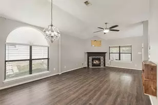 8022 N Tarrytown Crossing Dr, Conroe, TX 77304 - Photo 11