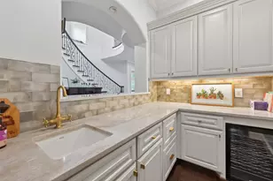 738 E Creekside Dr, Houston, TX 77024 - Photo 23