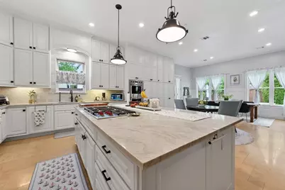 738 E Creekside Drive, Houston, TX 77024 - Photo 15