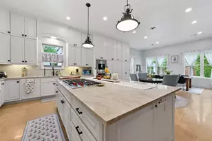 738 E Creekside Dr, Houston, TX 77024 - Photo 15