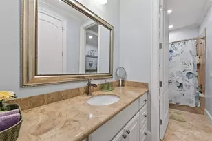 738 E Creekside Dr, Houston, TX 77024 - Photo 35