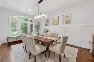 738 E Creekside Dr, Houston, TX 77024 - Photo 9