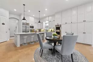 738 E Creekside Dr, Houston, TX 77024 - Photo 13