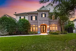 738 E Creekside Dr, Houston, TX 77024 - Photo 3