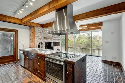 5623 Indian Circle, Houston, TX 77056 - Photo 13