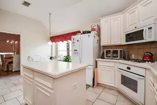 12314 Mardi Gras Dr, Houston, TX 77014 - Photo 9