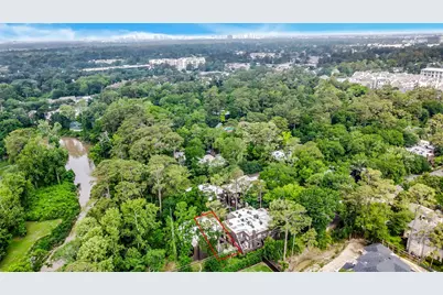 296 Litchfield Lane, Houston, TX 77024 - Photo 11