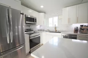 12519 Woodlake St, Pinehurst, TX 77362 - Photo 5