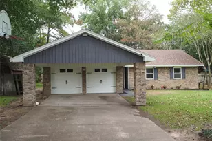 12519 Woodlake St, Pinehurst, TX 77362 - Photo 1