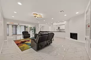 5207 Bent Bough Ln, Houston, TX 77088 - Photo 5