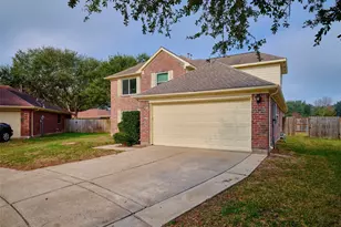4801 E Columbary Dr, Rosenberg, TX 77471 - Photo 3