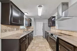 523 Shenandoah Dr, Richmond, TX 77469 - Photo 13