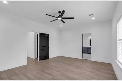 8136 Chateau Street, Houston, TX 77028 - Photo 33