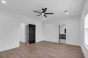 8136 Chateau St, Houston, TX 77028 - Photo 33