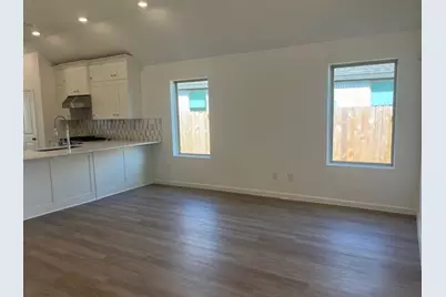 2814 Ravine Bluffs Court, League City, TX 77573 - Photo 5