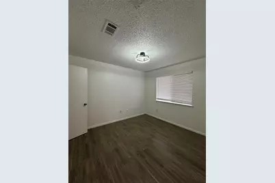 1410 Blalock Road #9, Houston, TX 77055 - Photo 11