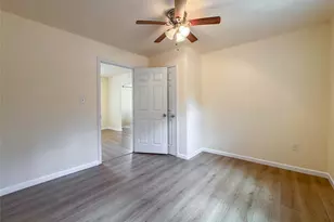 12816 Mykawa Rd, Brookside Village, TX 77581 - Photo 17