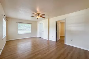12816 Mykawa Rd, Brookside Village, TX 77581 - Photo 13