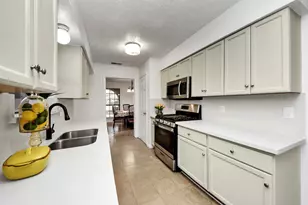 3234 Pebble Lake Dr, Sugar Land, TX 77479 - Photo 13