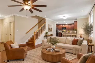 1430 W 24th St, Houston, TX 77008 - Photo 1