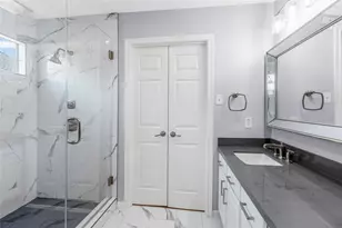 1430 W 24th St, Houston, TX 77008 - Photo 19