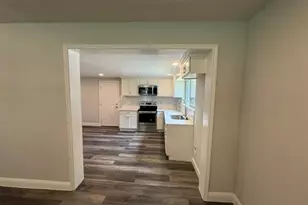 1607 W Houston Dr, La Marque, TX 77568 - Photo 9