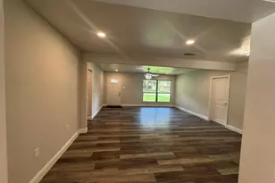 1607 W Houston Dr, La Marque, TX 77568 - Photo 7