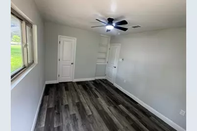 1607 W Houston Dr, La Marque, TX 77568 - Photo 27