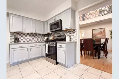 29 Pinewood Forest Court, The Woodlands, TX 77381 - Photo 7