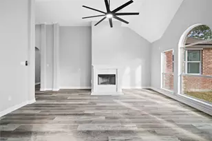 3018 Schumann Oaks Dr, Spring, TX 77386 - Photo 9