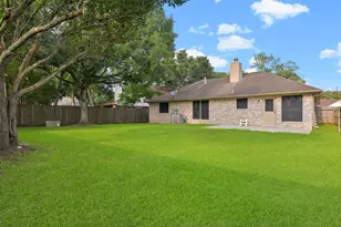 16010 Cedar Gully Dr, Friendswood, TX 77546 - Photo 27