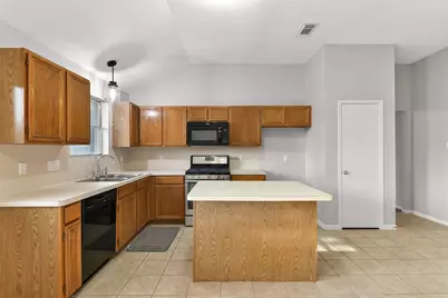 16010 Cedar Gully Drive, Friendswood, TX 77546 - Photo 9