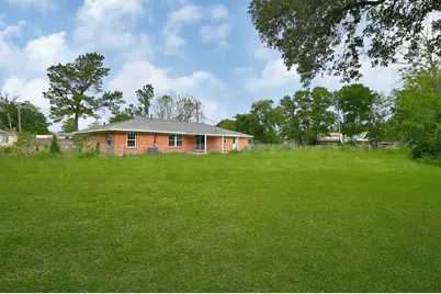 7508 Harlem Street, Baytown, TX 77521 - Photo 41