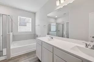 2107 Spring Hollow Dr, Baytown, TX 77521 - Photo 25
