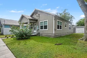 12 E Homan St, Baytown, TX 77520 - Photo 3