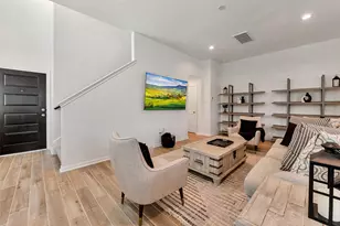 343 E Coralburst Loop, Montgomery, TX 77316 - Photo 5